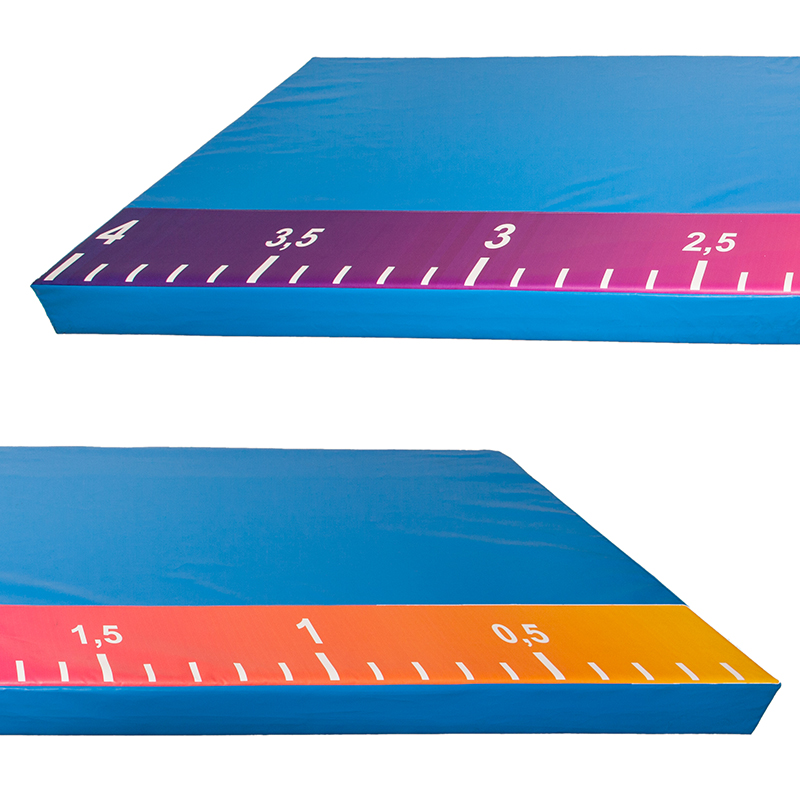 Folding long / high jump mat