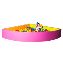 Corner ball pit